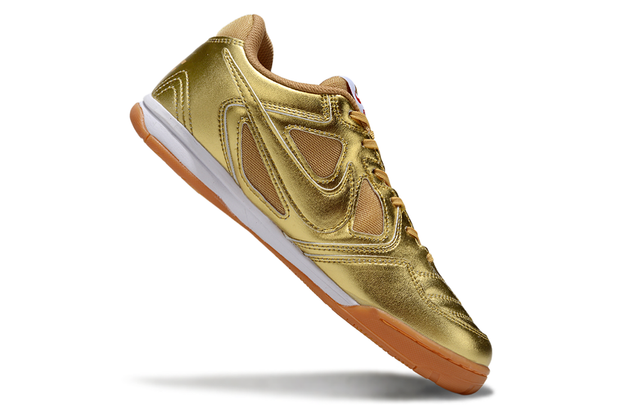 Nike SB Supreme Gato “Gold”.