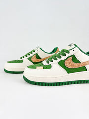 NIKE AIR FORCE 1 SUPREME