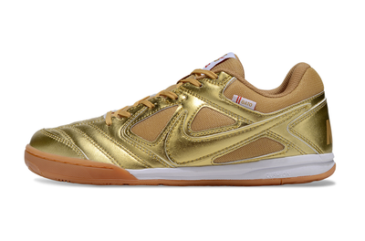 Nike SB Supreme Gato “Gold”.
