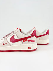 NIKE AIR FORCE 1 SUPREME