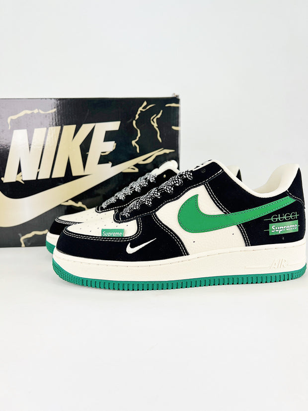NIKE AIR FORCE 1 SUPREME