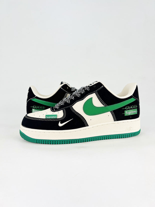 NIKE AIR FORCE 1 SUPREME