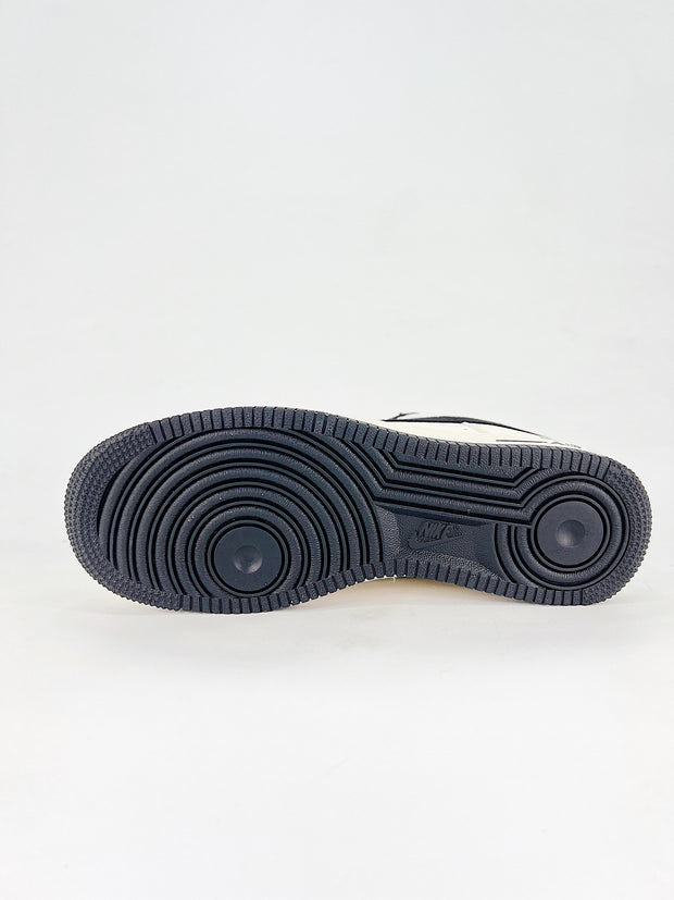 NIKE AIR FORCE 1 GUCCI